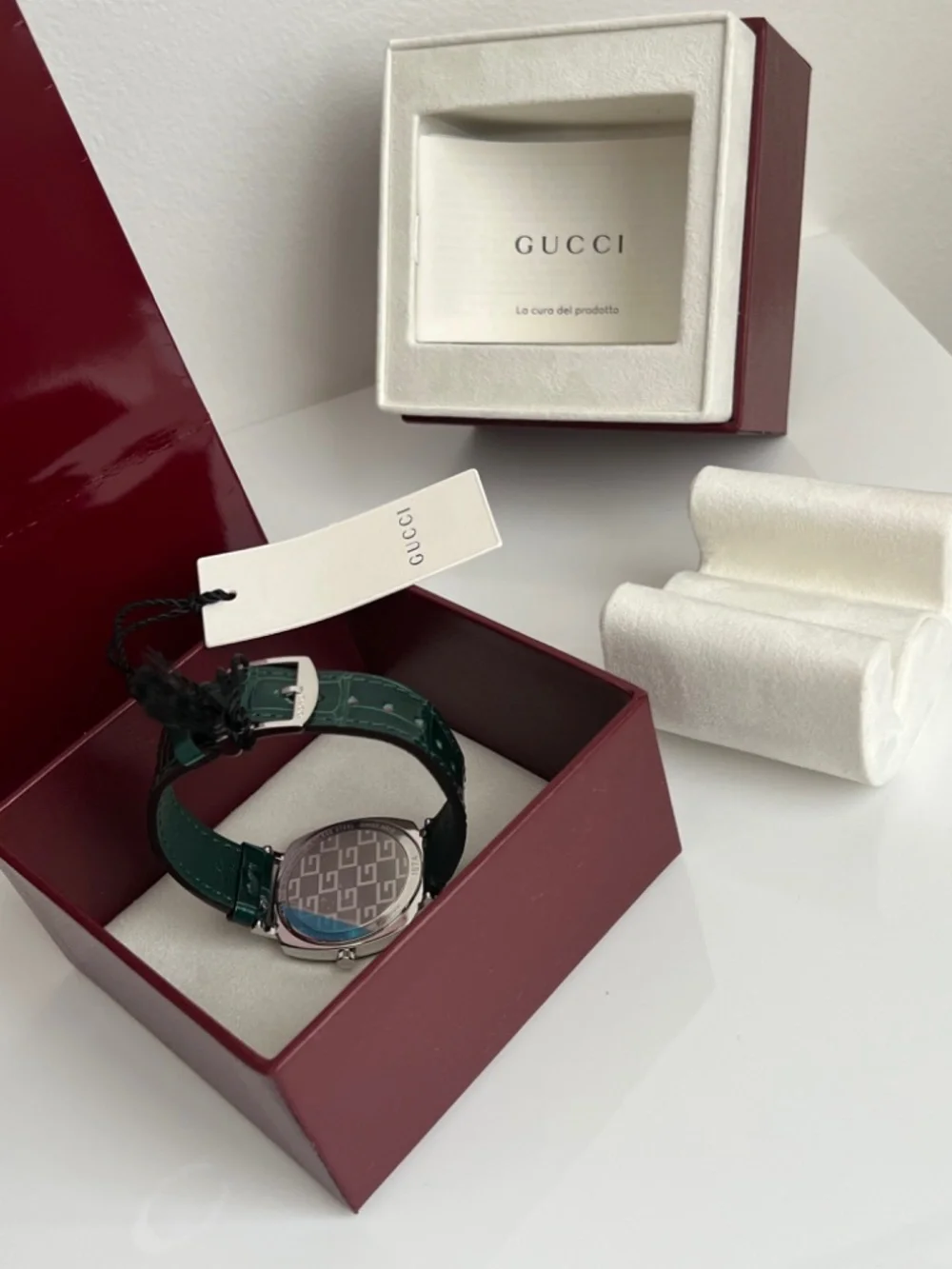 Gucci Grip Watch 35 mm Unisex Stainless Steel Silver 3 Windows Green Alligator